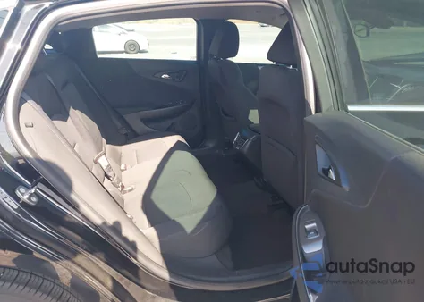 2018 Chevrolet Malibu Lt z USA, uszkodzony, nr VIN 1G1ZD5ST2JF145208